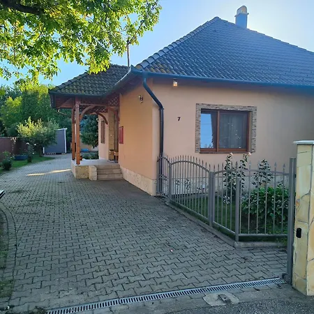 Erzsebet Vendeghaz Siófok